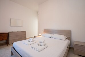 3 Schlafzimmer, Bügeleisen/Bügelbrett, WLAN, Bettwäsche