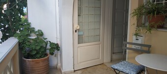 Super Economy Studio Located On the Ground Floor No Balcony