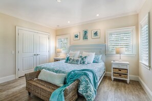 5 bedrooms, iron/ironing board, free WiFi, bed sheets - Precious Memories: North End! Quick Walk to Beach! Elevator,Pool,Ping Pong & Pool by Anna Maria Life (Anna Maria)