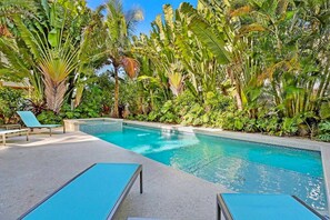 A heated pool - Precious Memories: North End! Quick Walk to Beach! Elevator,Pool,Ping Pong & Pool by Anna Maria Life (Anna Maria)
