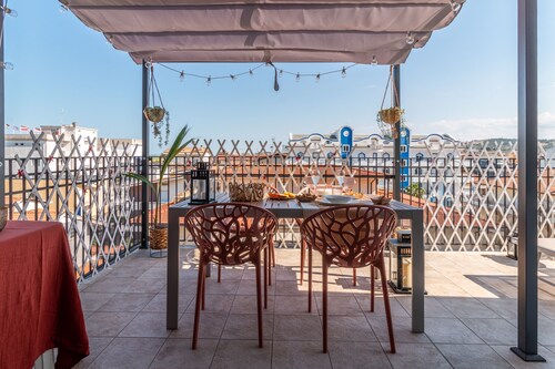 Sea View Panoramic Apartment With Terrace Wifi and Parking