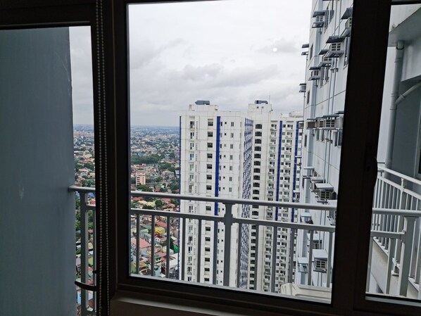 Huoneisto, 1 makuuhuone, esteetön, terassi | Parveke