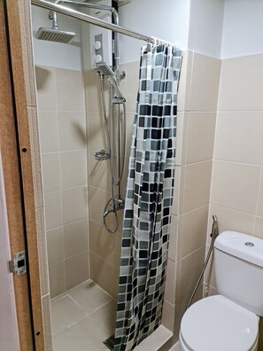 Apartment, 1 Bedroom, Accessible, Terrace | Bathroom | Shampoo