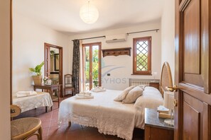 Villa, 2 Bedrooms, Fireplace | 2 bedrooms - New Refined Villa Rayskaya In Monte Compatri (Monte Compatri)