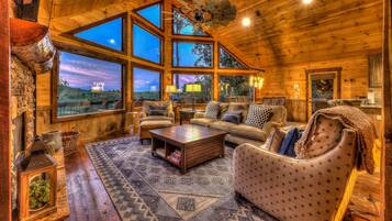 Cabin, 3 Bedrooms | Living room