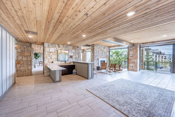 Interior - Park City Luxury Ski Homes — Limited-Time Spring Ski Deals (Park City)