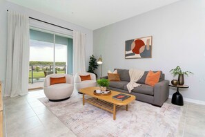 TV, DVD player, books, stereo