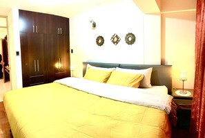 1 camera, Wi-Fi, lenzuola