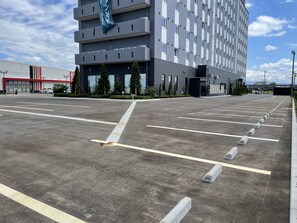 Free self parking - Hotel Route Inn Mitsuke Nakanoshima Mitsuke Inter (Mitsuke)