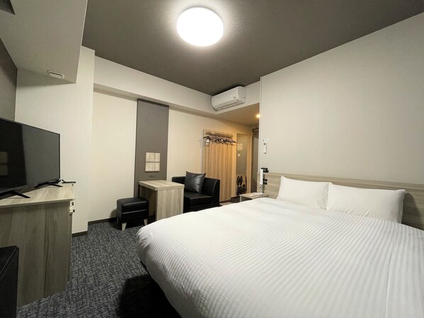 Standard Double Room, Non Smoking | Desk, free WiFi, bed sheets - Hotel Route Inn Mitsuke Nakanoshima Mitsuke Inter (Mitsuke)