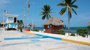 Exterior - Punta Me Modern Villa near the beach (Cancun)