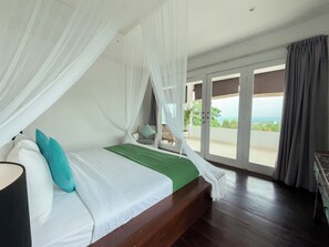 10 bedrooms, travel crib, WiFi