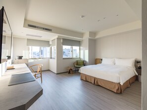 Elite Double Room | Premium bedding, down comforters, free minibar, in-room safe - DAHU Park Hotel (Taipei)