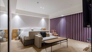 Panoramic Studio Suite | Premium bedding, down comforters, free minibar, in-room safe