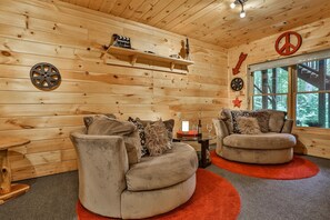 Flat-screen TV, fireplace