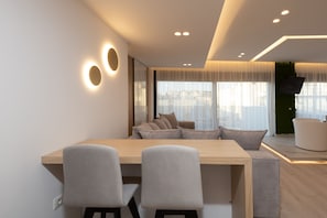 Acropolis View Executive Suite | Living area - Incanto Boutique Suites - Mets (Athens)