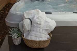 Bain à remous extérieur