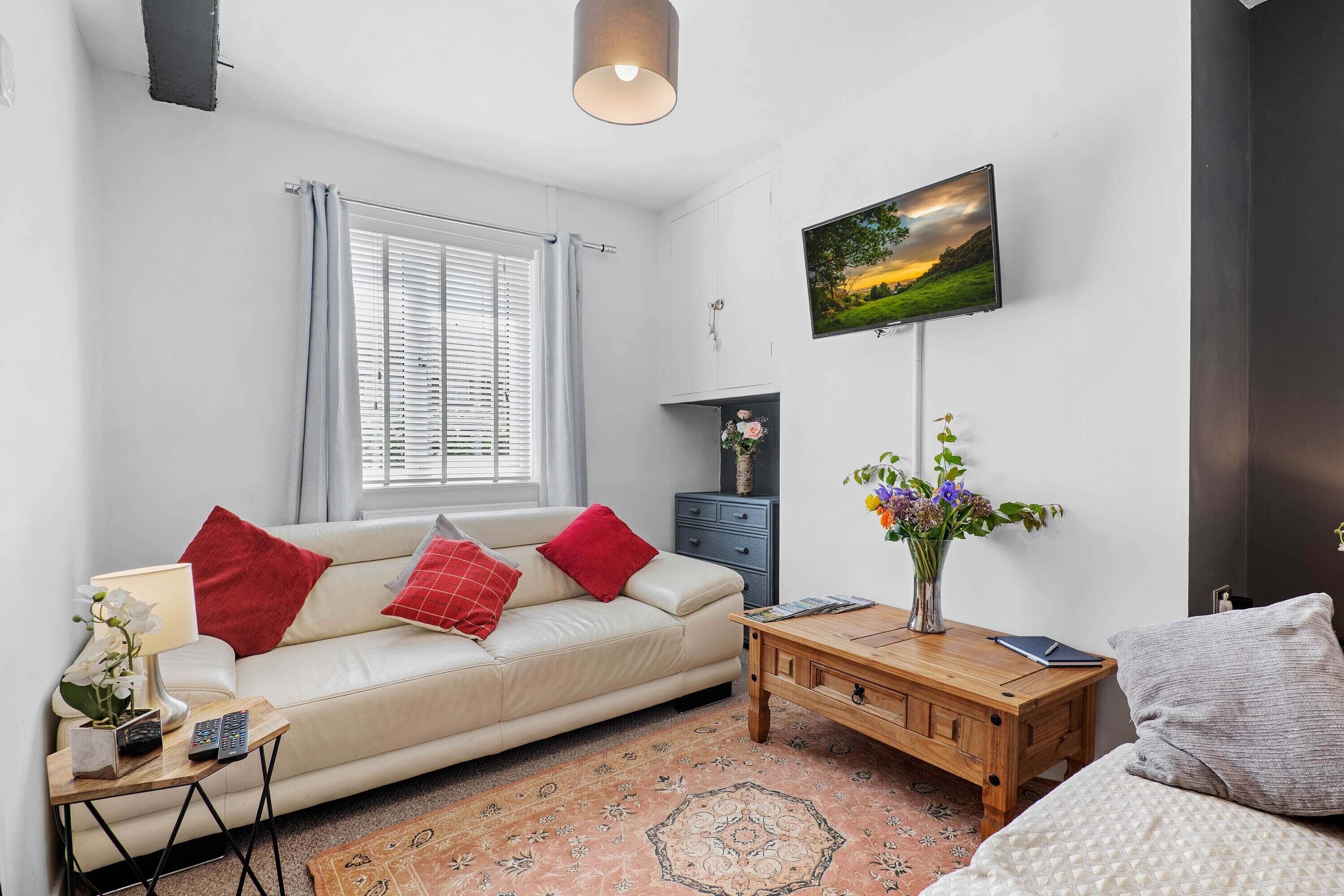 Comfort House, Ensuite | Lounge