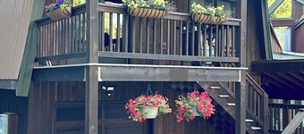 Moose Hollow - Glacier Park Getaway!