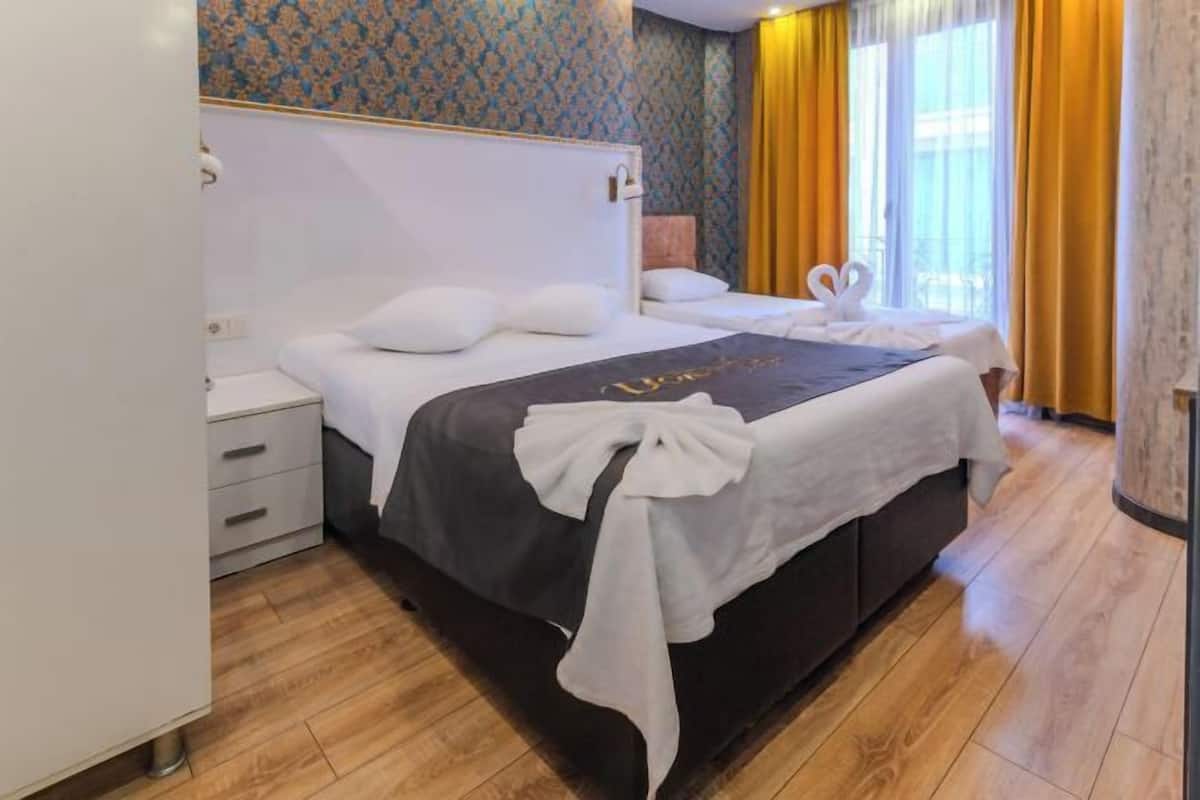 Schreibtisch, schallisolierte Zimmer, Bügeleisen/Bügelbrett, Bettwäsche