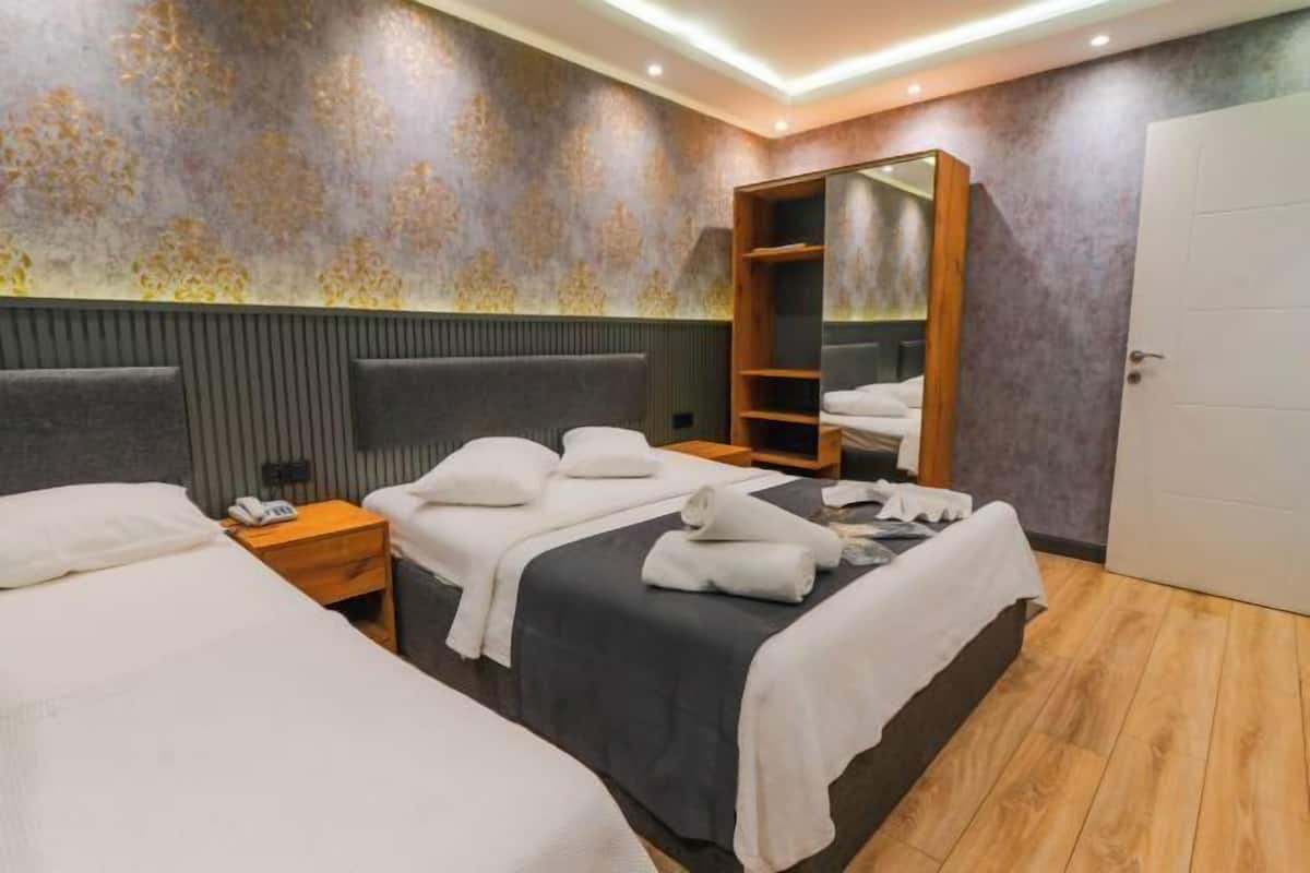 Schreibtisch, schallisolierte Zimmer, Bügeleisen/Bügelbrett, Bettwäsche