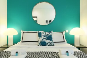 2 habitaciones, escritorio, tabla de planchar con plancha y wifi gratis 