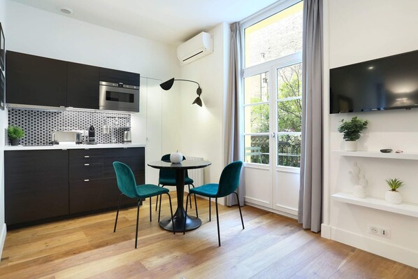 Fridge, microwave, stovetop, coffee/tea maker - Blanche 2 - One Bedroom Apartment, Sleeps 4 (Paris)