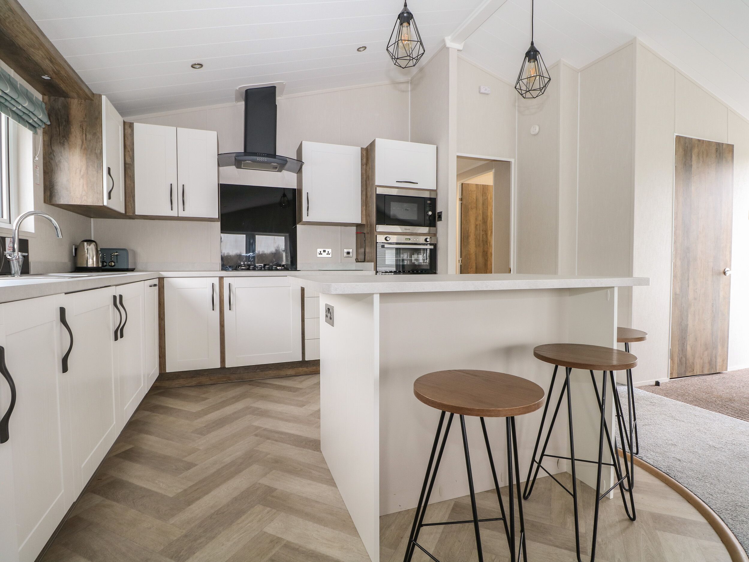 Fridge, dishwasher, electric kettle, toaster