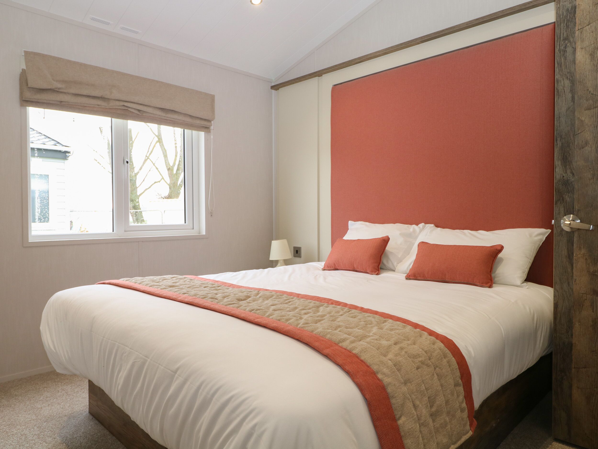 3 bedrooms, individually decorated, individually furnished, free WiFi