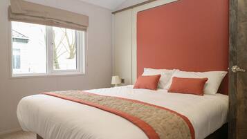 3 bedrooms, individually decorated, individually furnished, free WiFi