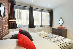 2 chambres, bureau, fer et planche à repasser, Wi-Fi gratuit