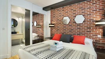 2 bedrooms, desk, iron/ironing board, free WiFi