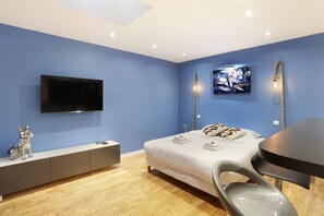 مكواة/لوح كي وواي فاي مجانًا