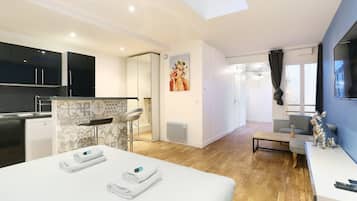 Iron/ironing board, free WiFi