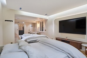 1 bedroom, iron/ironing board, free WiFi - Caire 3 - One Bedroom Apartment, Sleeps 6 (Paris)