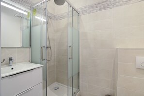 Dusche, Haartrockner