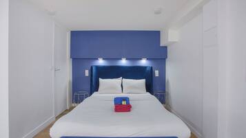 1 slaapkamer, een bureau, een strijkplank/strijkijzer, gratis wifi