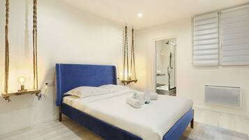 2 bedrooms, desk, iron/ironing board, free WiFi