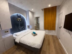 1 bedroom, desk, iron/ironing board, free WiFi