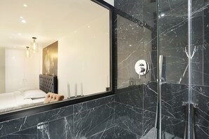 Dusche, Haartrockner