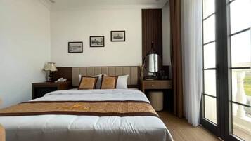 Deluxe Double Room | Minibar, desk, soundproofing, free WiFi