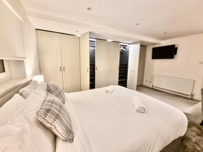 Grand Villa