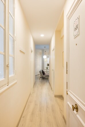 Classic Apartment, 1 Bedroom, Courtyard View | Laptop workspace, iron/ironing board, free cribs/infant beds - Macflats Ayuntamiento (Valencia)
