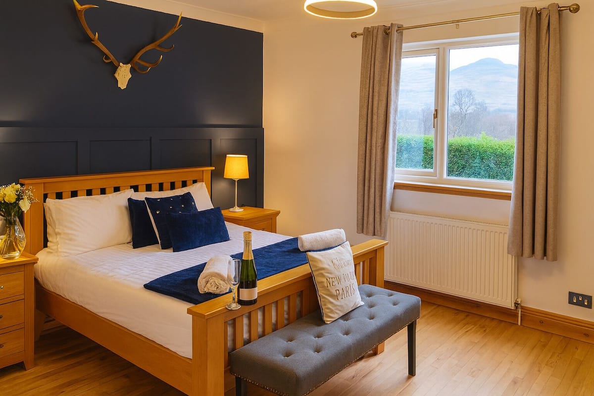 4 habitaciones, ropa de cama de alta calidad y wifi gratis