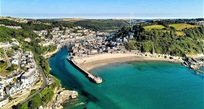 The Captain's Quarters - A Beautiful 2 Bedroom Retreat With Panoramic Vistas