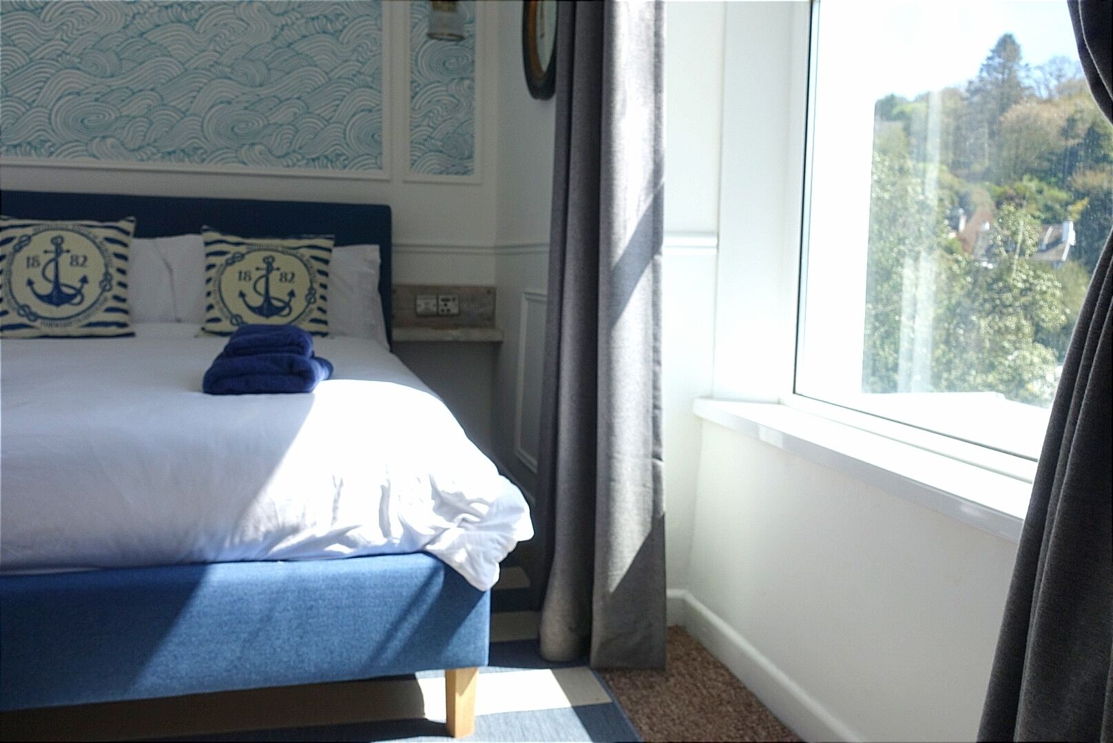 2 bedrooms, desk, free WiFi, bed sheets