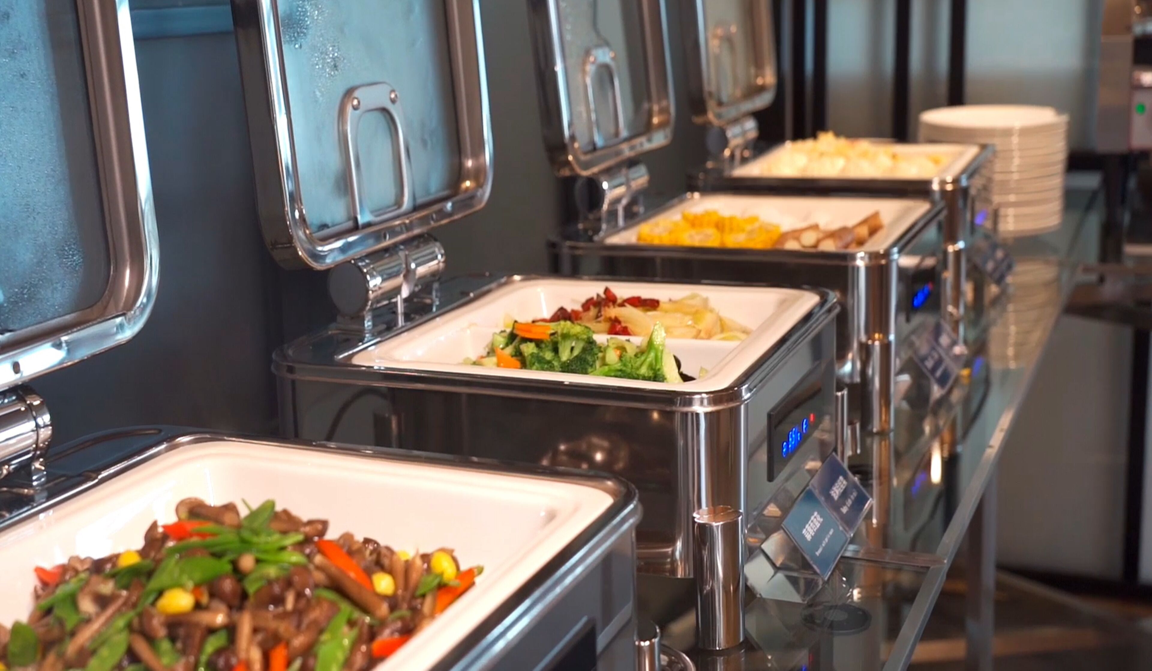 Daily buffet breakfast for a fee