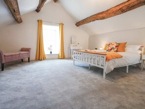 6 bedrooms, individually decorated, individually furnished, free WiFi