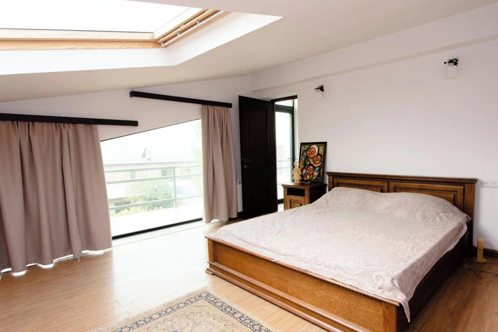 4 ห้องนอน, เตารีด/โต๊ะรีดผ้า, Wi-Fi ฟรี, ผ้าปูที่นอน
