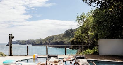 La Peninsula Pechon Cantabria, Luxury villa on the sea with heated pool
